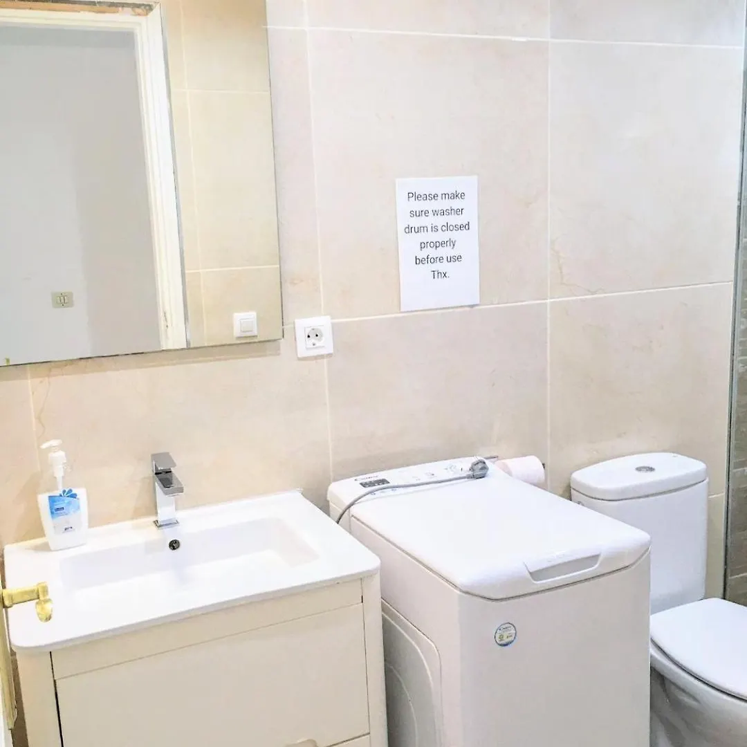 Bright & Spacious With Aircon Puerto del Carmen  Apartamento